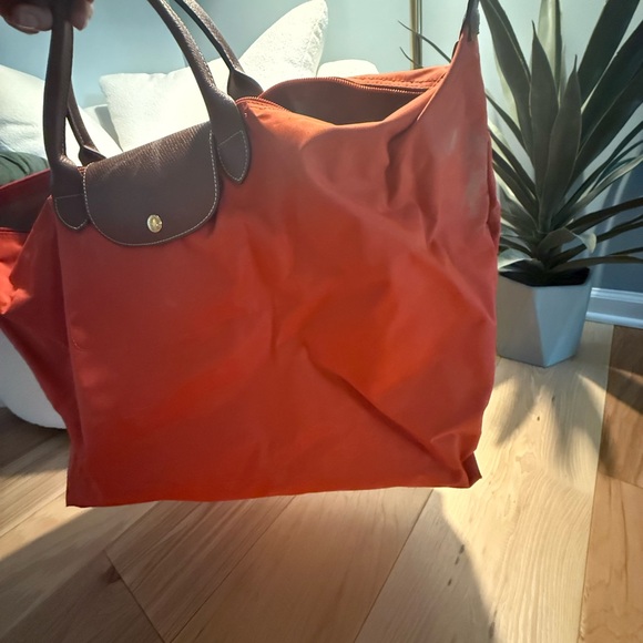 Longchamp Small Duffle - Picture 2 of 13